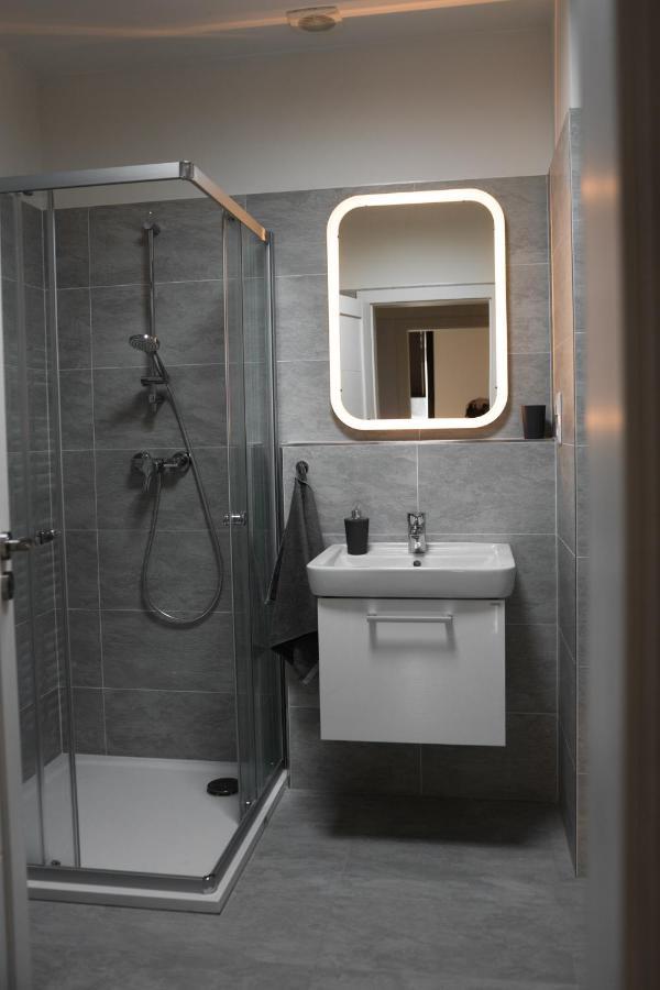 Ubytovani V Beskydech - Apartman Kaja Celadna Exterior photo