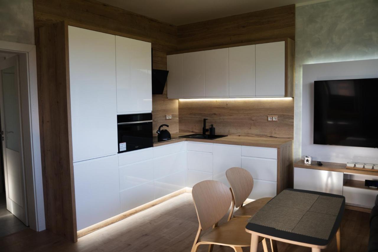 Ubytovani V Beskydech - Apartman Kaja Celadna Exterior photo