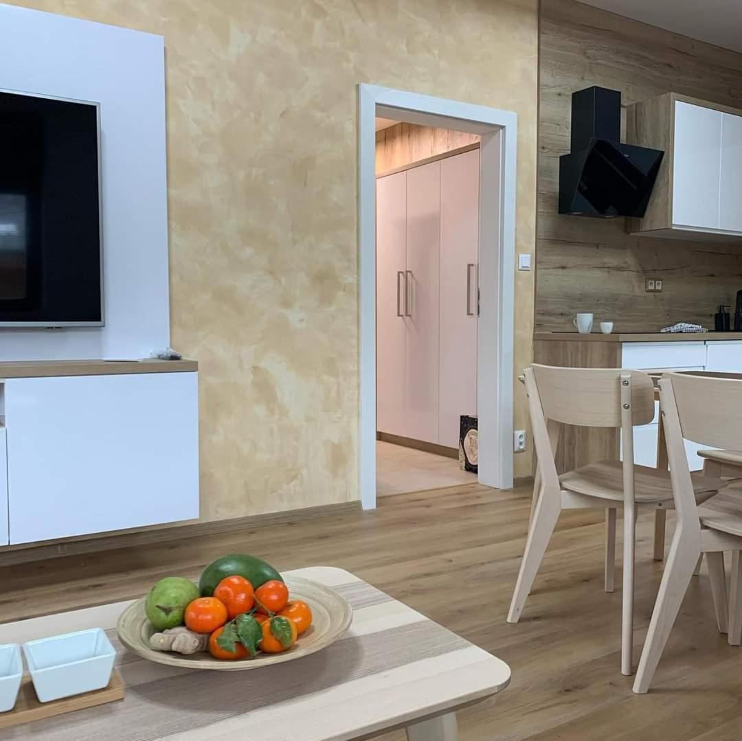 Ubytovani V Beskydech - Apartman Kaja Celadna Exterior photo